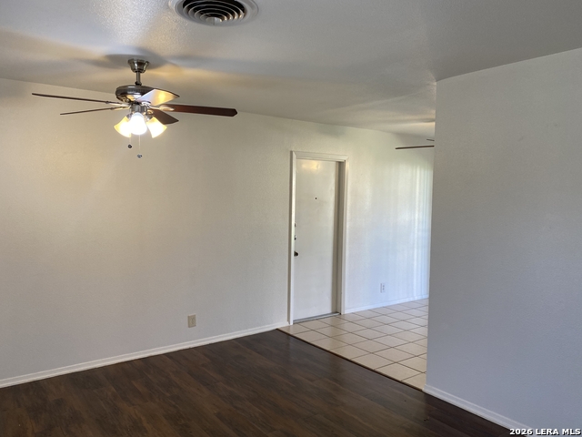 Image 4 of 33 For 5211 Cinderella St