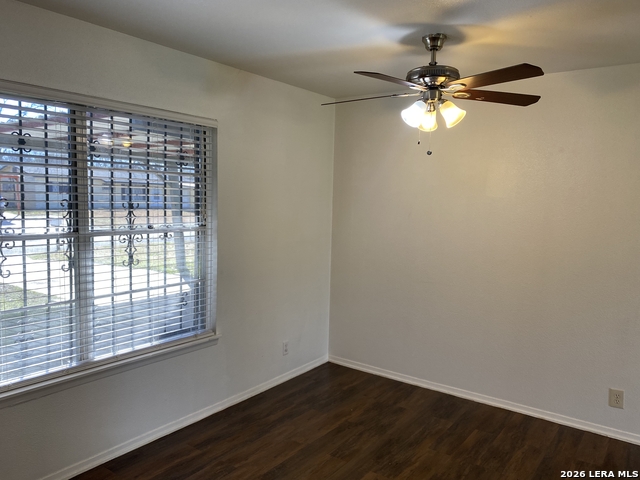 Image 7 of 33 For 5211 Cinderella St