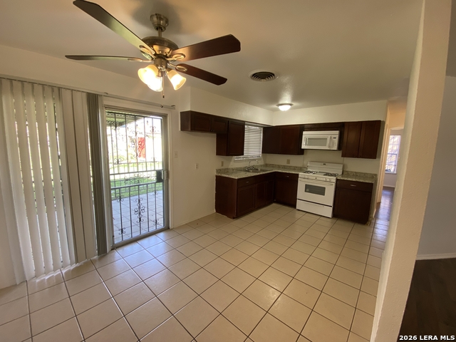 Image 8 of 33 For 5211 Cinderella St