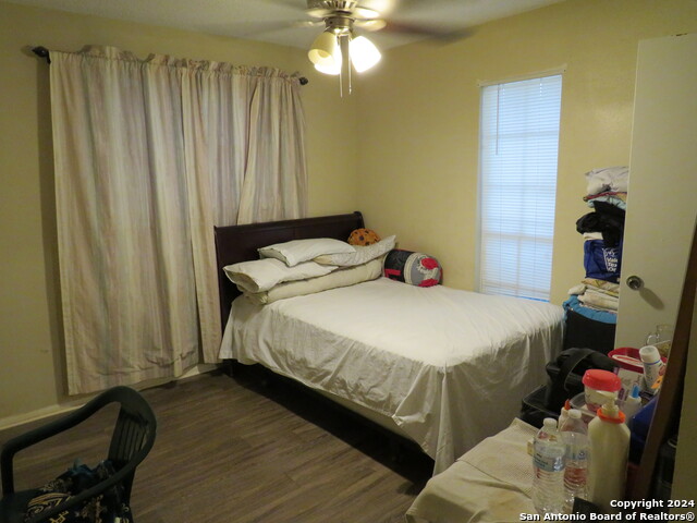 Image 5 of 11 For 4815 Sorrento