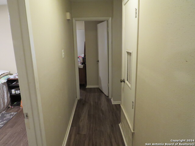 Image 7 of 11 For 4815 Sorrento