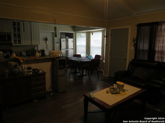 Image 9 of 11 For 4815 Sorrento