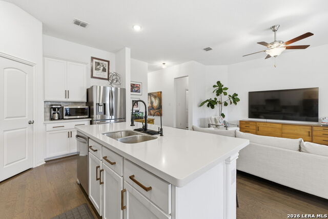 Image 15 of 49 For 117 Dovetail St