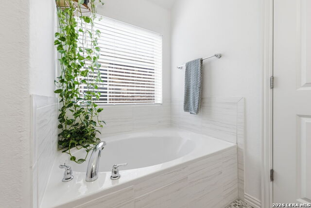 Image 26 of 49 For 117 Dovetail St