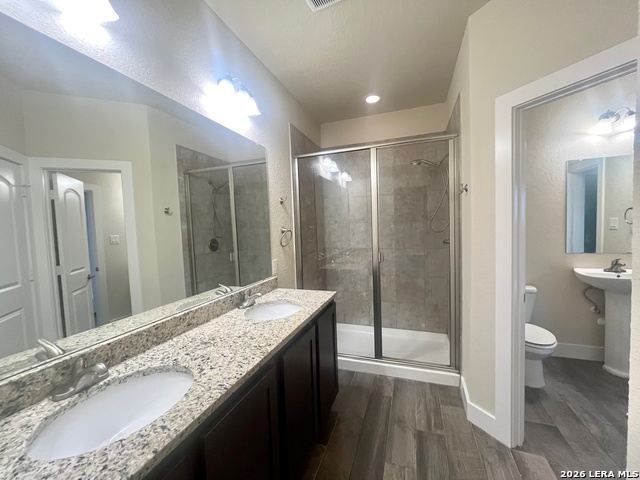 Image 16 of 25 For 913 Crystal Brook Cv