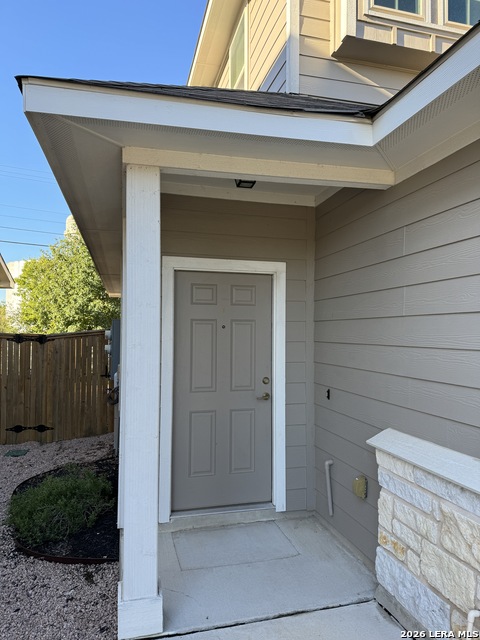 Image 2 of 25 For 913 Crystal Brook Cv