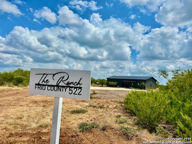 Image 17 of 27 For Ih 35 N 