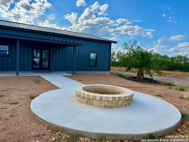 Image 18 of 27 For Ih 35 N 