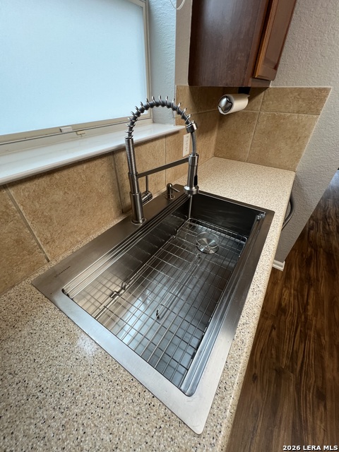 Image 7 of 22 For 15810 Cotton Tail Ln