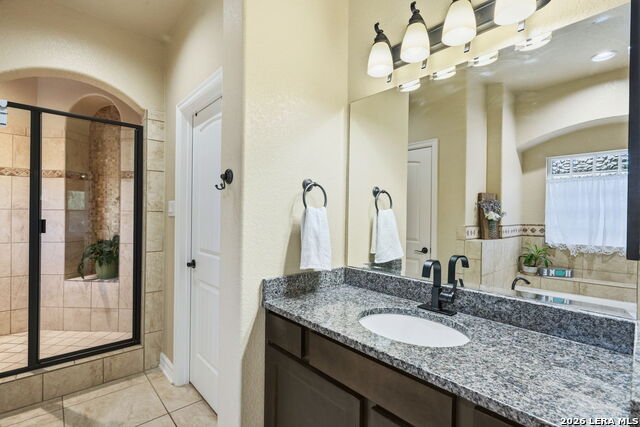 Image 19 of 74 For 18118 Resort View