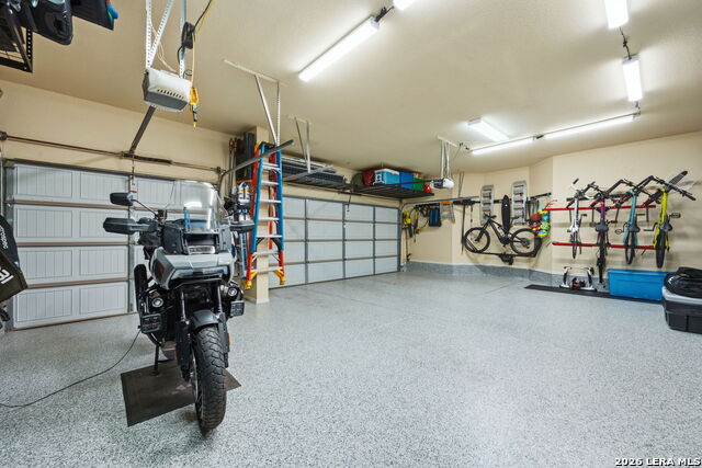 Image 31 of 74 For 18118 Resort View