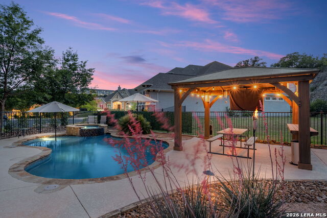 Image 32 of 74 For 18118 Resort View