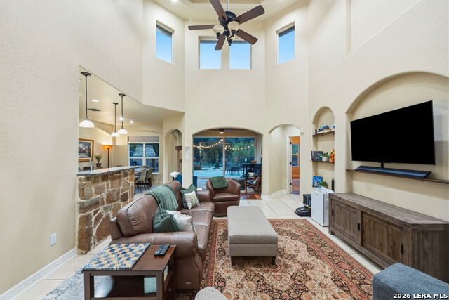 Image 7 of 74 For 18118 Resort View