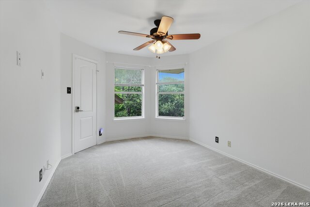 Image 17 of 37 For 19 Inwood Mnr