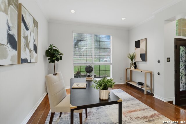 Image 23 of 37 For 19 Inwood Mnr