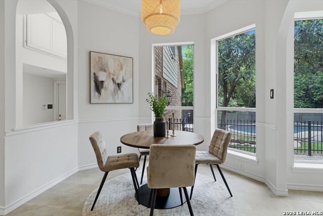 Image 25 of 37 For 19 Inwood Mnr