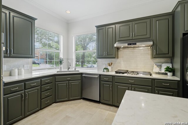 Image 27 of 37 For 19 Inwood Mnr