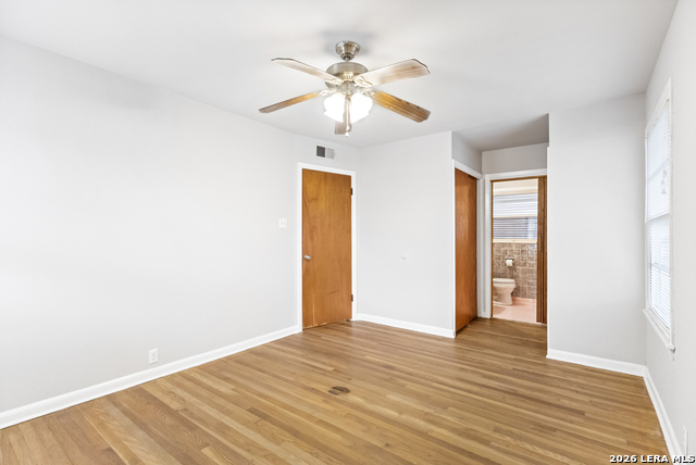 Image 19 of 33 For 558 Cicero  