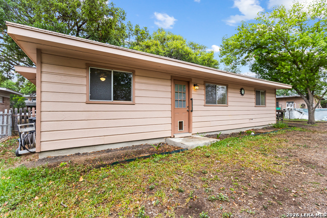 Image 29 of 33 For 558 Cicero  