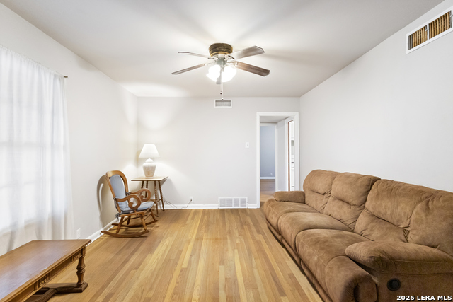 Image 7 of 33 For 558 Cicero  