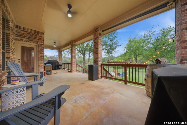 Image 21 of 30 For 19003 Seminole Pass