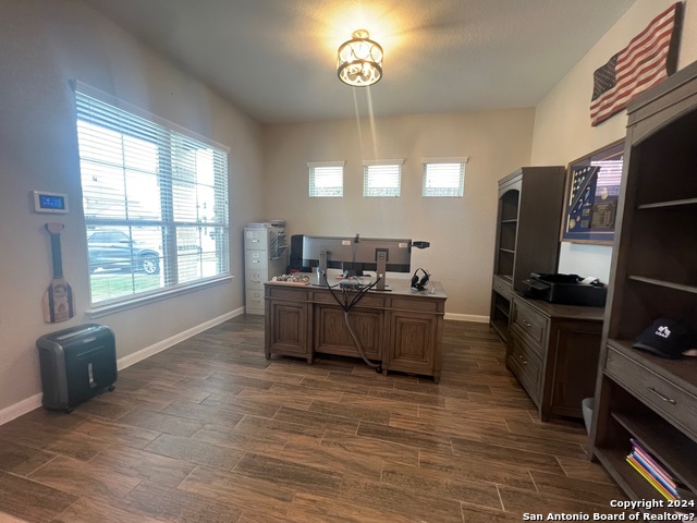 Image 14 of 28 For 8224 Limerick Fls