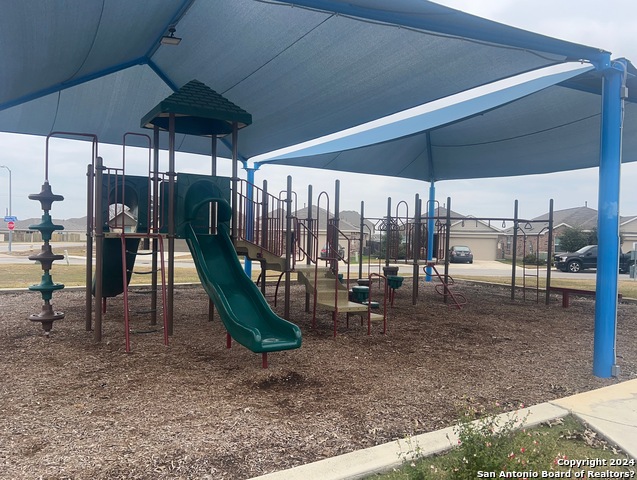 Image 27 of 28 For 8224 Limerick Fls