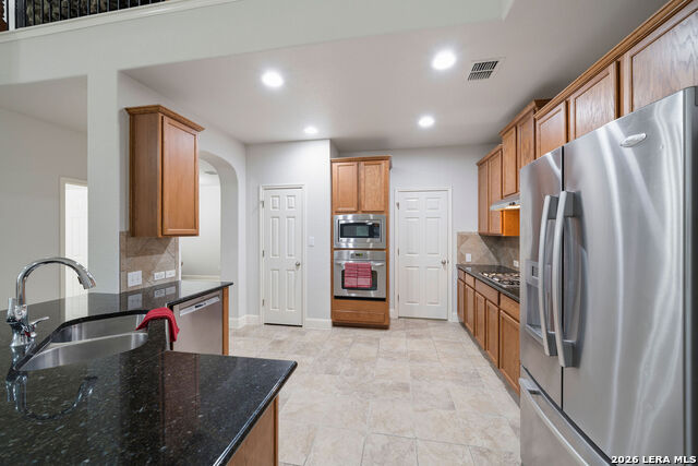 Listing photo id 4 for 6107 Diego Ln