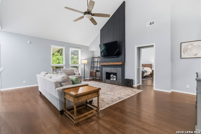 Image 10 of 40 For 11714 Brae Valley