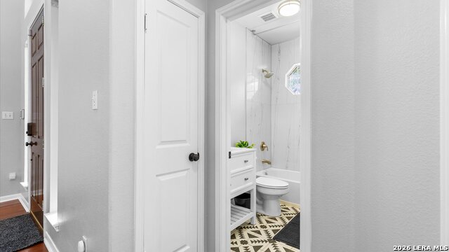 Image 40 of 48 For 1158 Bluff Forest