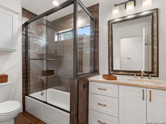 Image 32 of 44 For 3439 Hunters Run St