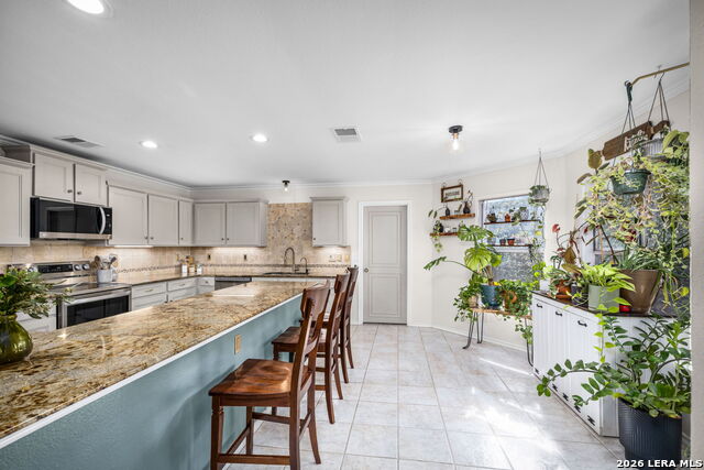 Image 11 of 59 For 231 Samantha Dr