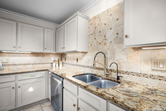 Image 17 of 59 For 231 Samantha Dr