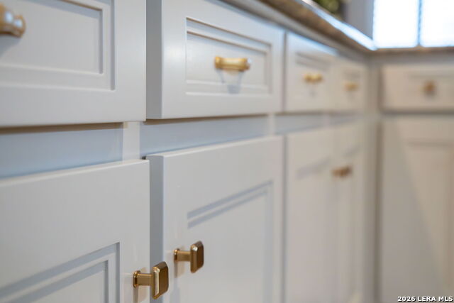 Image 18 of 59 For 231 Samantha Dr