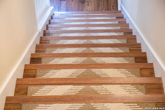 Image 31 of 59 For 231 Samantha Dr