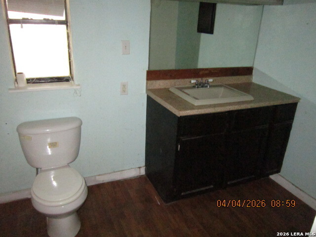 Image 16 of 35 For 959 Alamo Beach Rd