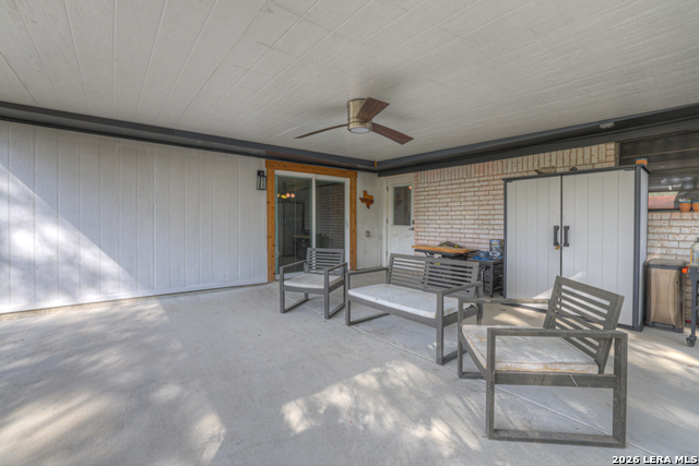 Listing photo id 23 for 1636 Marigold