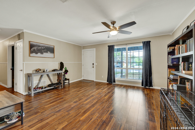 Listing photo id 3 for 1636 Marigold