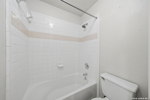 Image 17 of 23 For 6038 Wood Pass