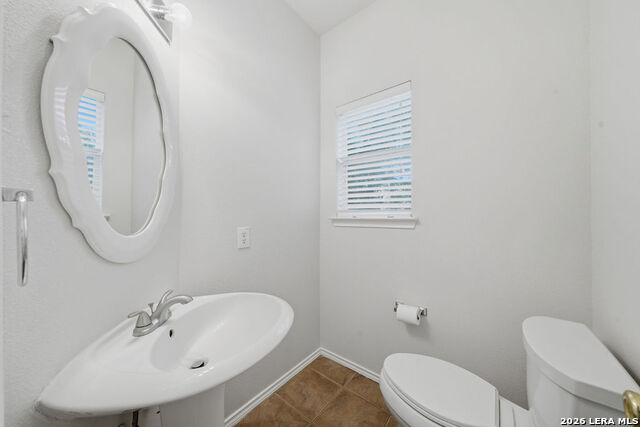 Image 5 of 23 For 6038 Wood Pass