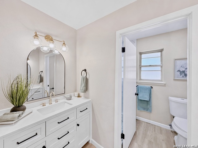 Image 18 of 29 For 8615 Norwich Dr