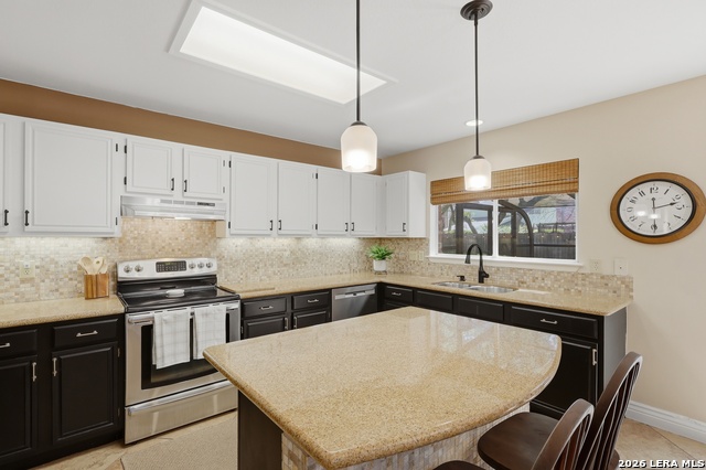 Image 22 of 48 For 16614 Calico Creek Drive