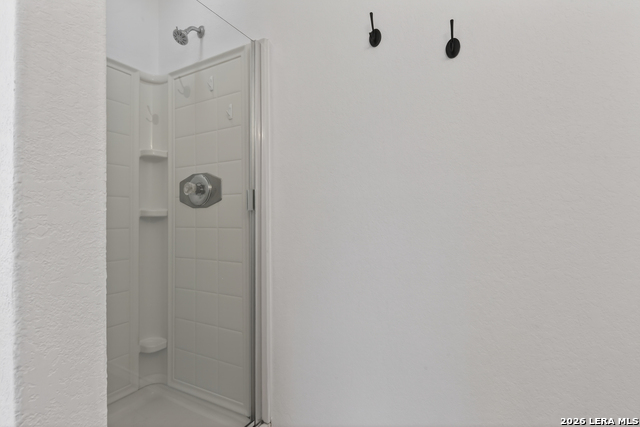 Image 13 of 25 For 332 Lonestar Gait