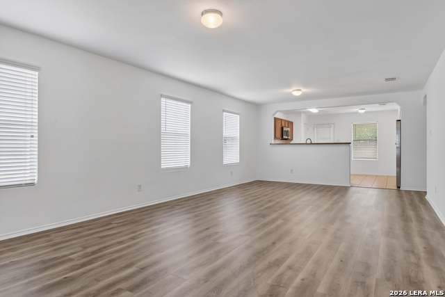 Image 4 of 25 For 332 Lonestar Gait