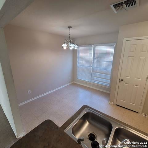 Image 8 of 20 For 6503 Ithaca Forest