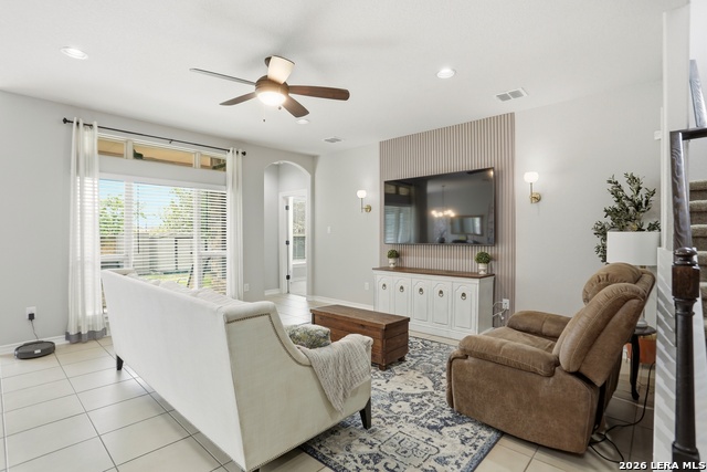 Image 8 of 47 For 8822 Kallison Arbor