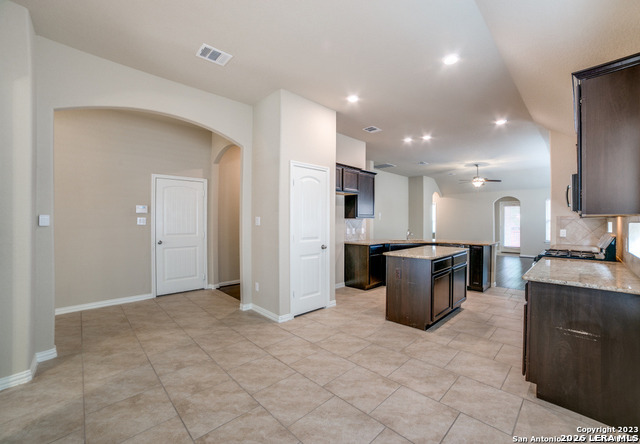 Image 3 of 10 For 5034 Italica