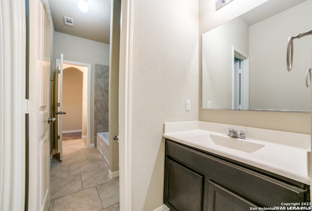 Image 8 of 10 For 5034 Italica