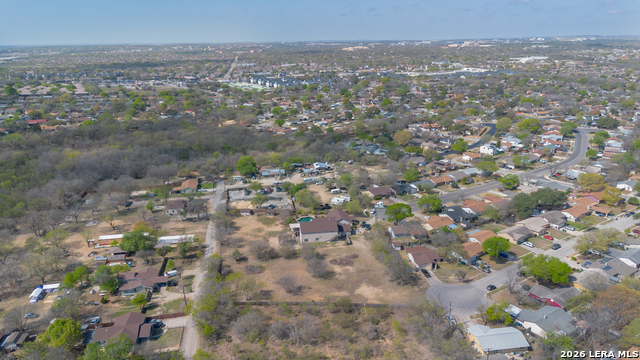 Image 7 of 7 For 7402 Pipers Run