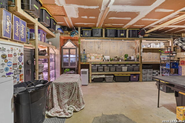 Image 22 of 27 For 5250 Gordon Cooper